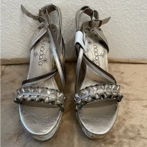 Nadara Bronze Wedges